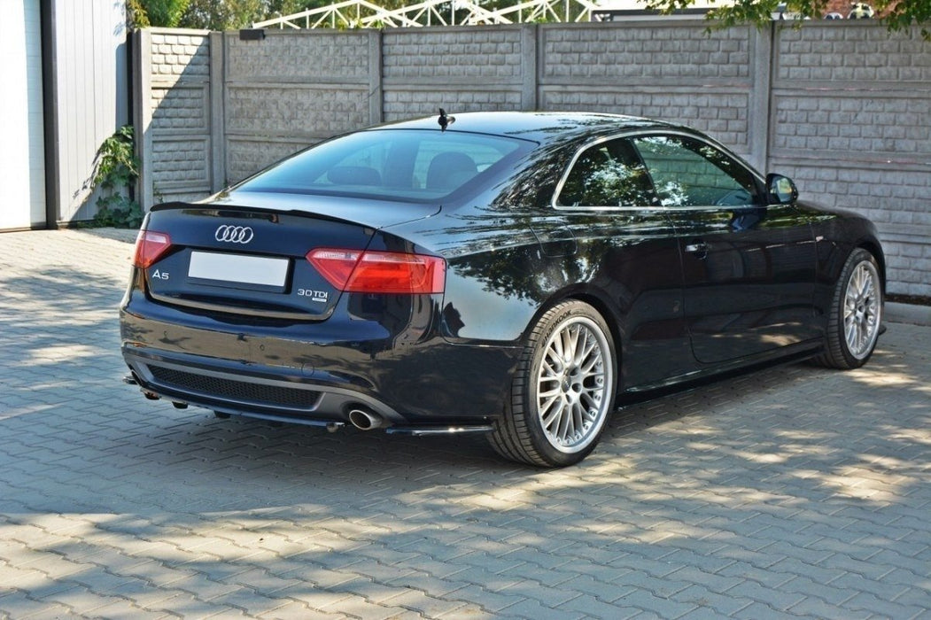 CENTRAL REAR SPLITTER AUDI A5 S-LINE (with a vertical bar)