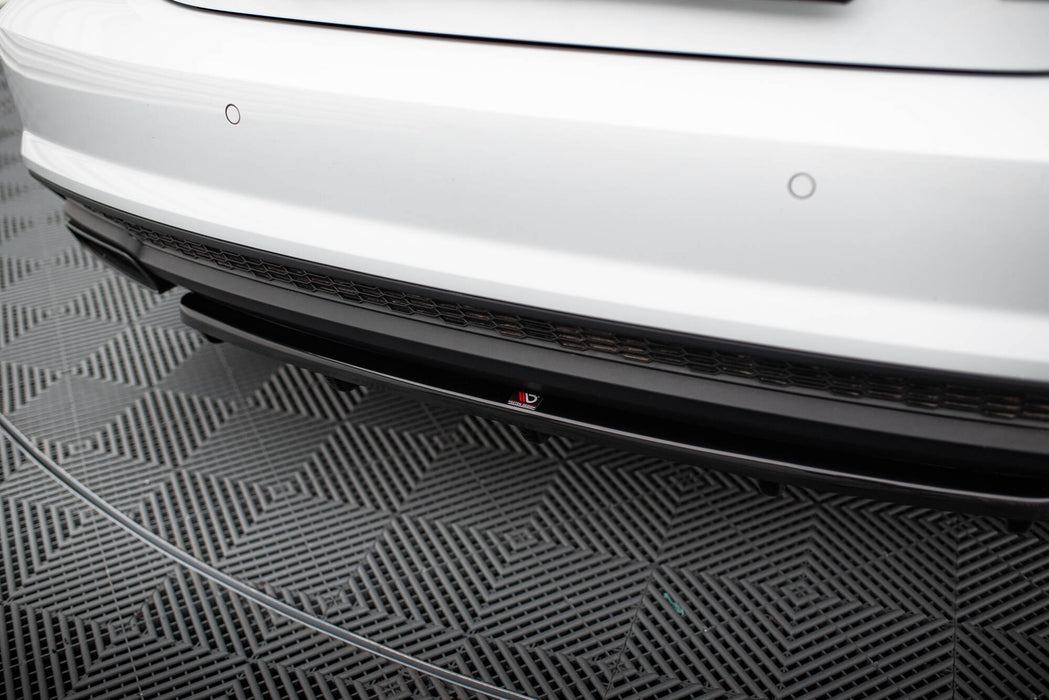 CENTRAL REAR SPLITTER AUDI A7 S-LINE (FACELIFT) (with vertical bars)