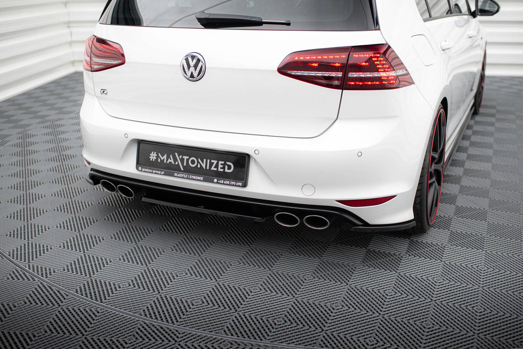 CENTRAL REAR SPLITTER VW GOLF VII R (with vertical bars)