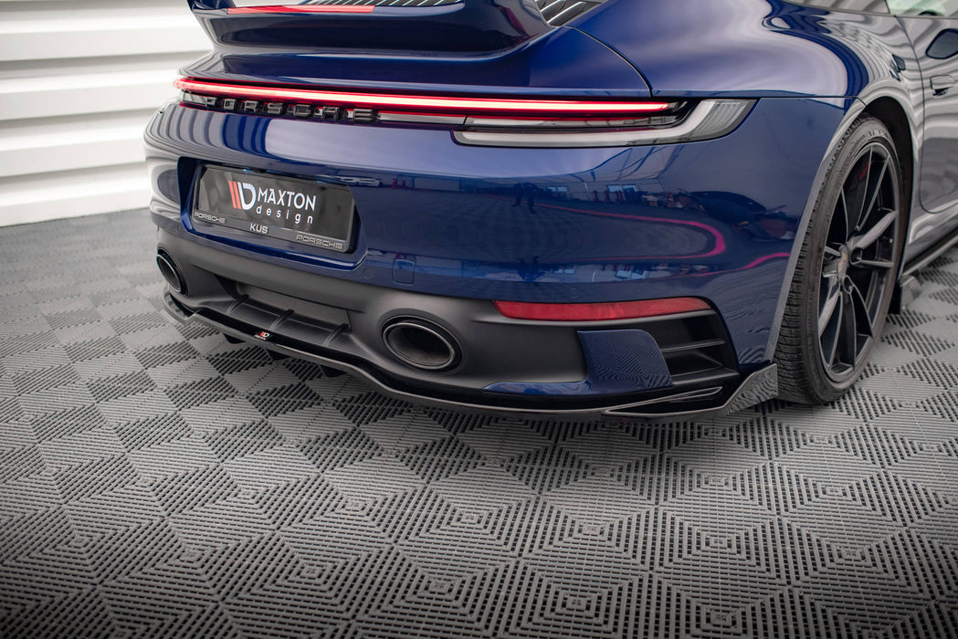 Central Rear Splitter (with vertical bars) V.2 Porsche 911 Carrera Aero / Carrera GTS 992