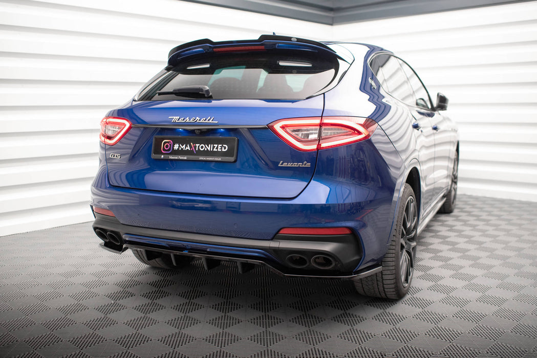 Central Rear Splitter (with vertical bars) Maserati Levante GTS Mk1