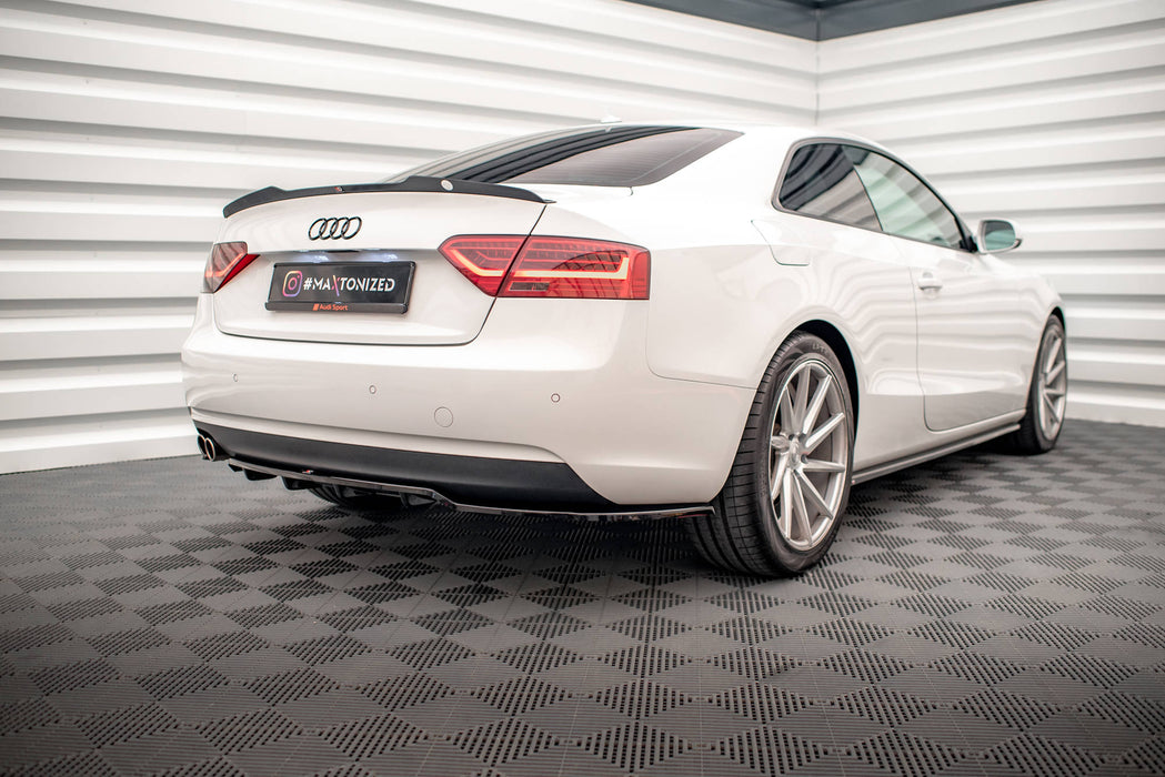 Central Rear Splitter (with vertical bars) Audi A5 Coupe 8T Facelift