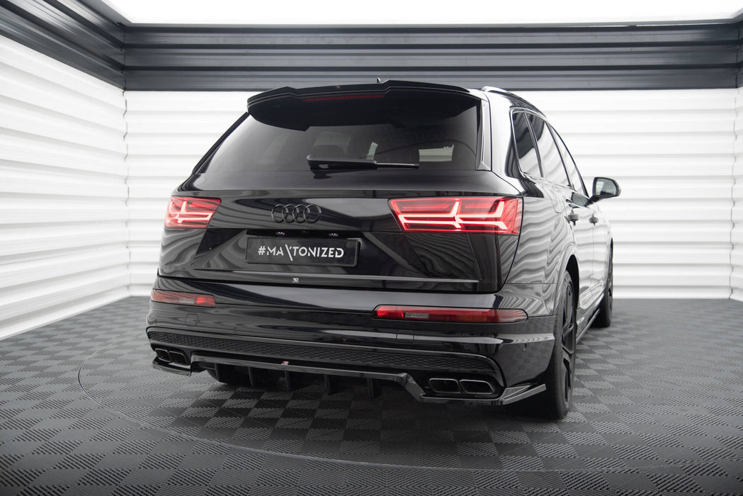 Central Rear Splitter (with vertical bars) Audi SQ7 Mk2