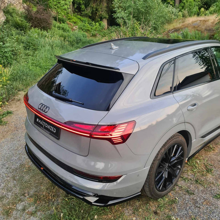 Central Rear Splitter (with vertical bars) Audi e-Tron S-Line