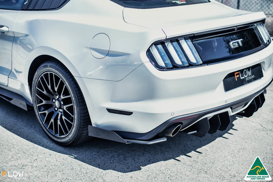 White Ford Mustang S550 FM Rear Spats/Pods Winglets