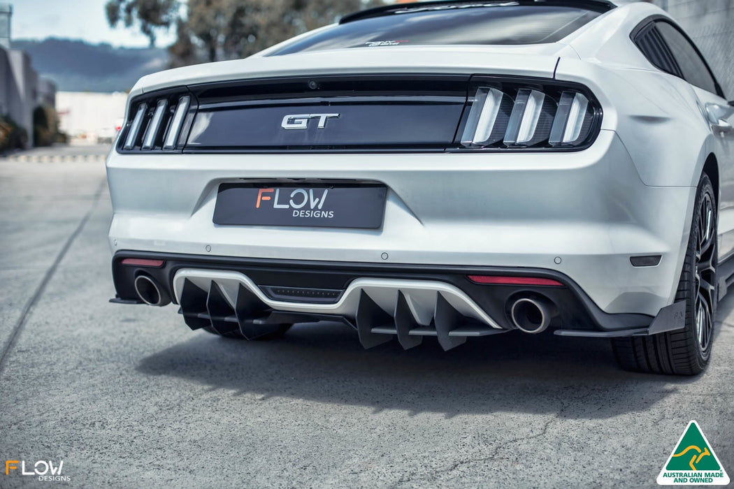 White Ford Mustang S550 FM Rear Diffuser