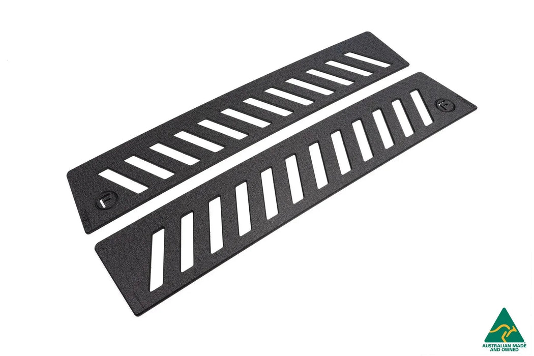 VF Commodore Wagon Rear Window Vents (Pair)